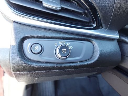 Used 2017 Chevrolet Volt Premier w/ Driver Confidence Package image 16