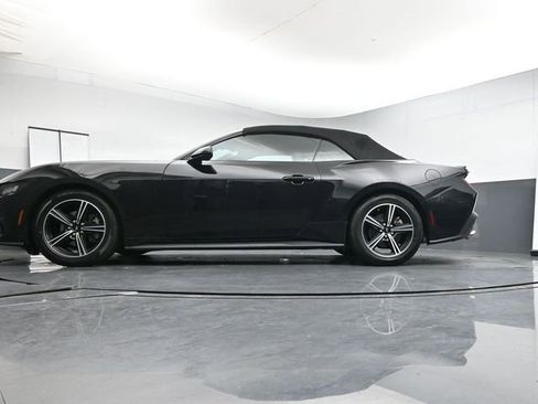 Used 2024 Ford Mustang Premium RWD image 27