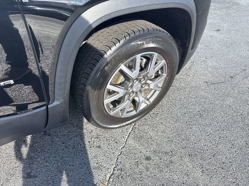 Used 2020 GMC Acadia SLE w/ Driver Convenience Package image 22