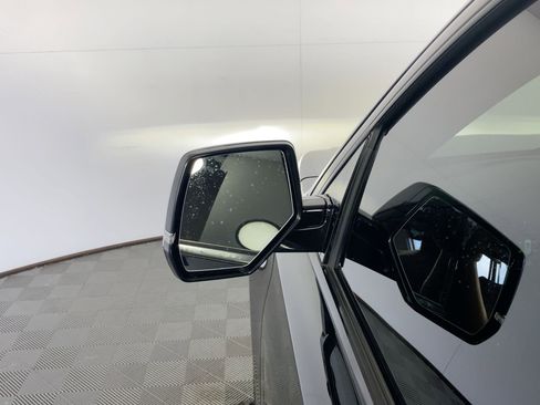 Used 2020 Cadillac Escalade Luxury image 20