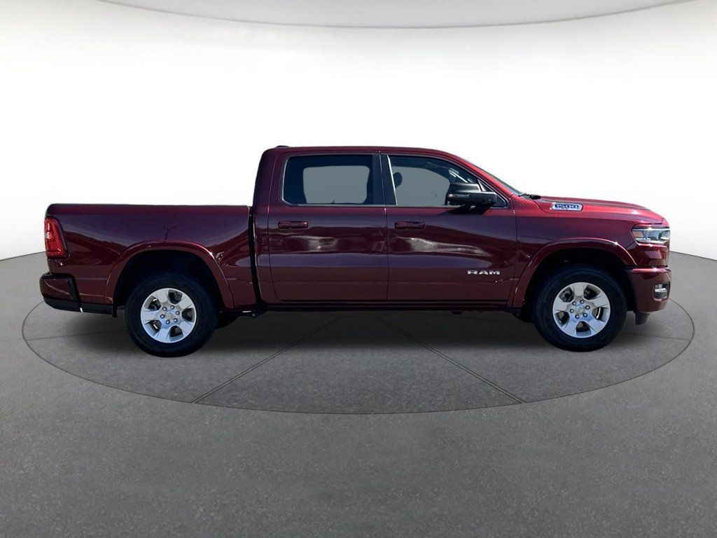 Used 2025 RAM 1500 Big Horn AWD/4WD image 7
