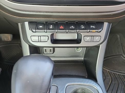 Certified 2022 GMC Canyon AT4 AWD/4WD image 25