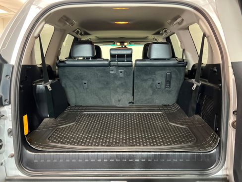 Used 2018 Lexus GX 460 Premium w/ Premium Package image 23