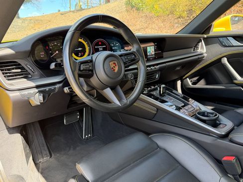 Used 2023 Porsche 911 Carrera 4S image 14