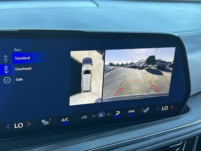 Used 2025 Chevrolet Tahoe LT RWD image 11