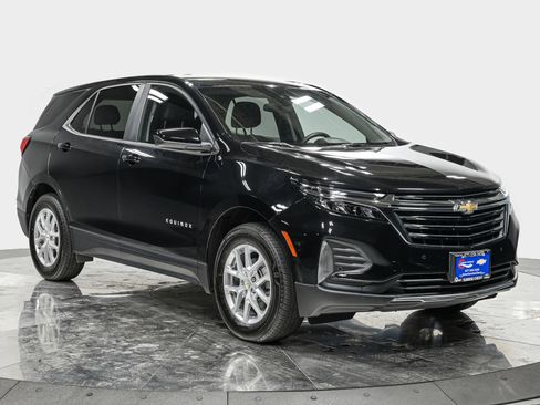 Used 2023 Chevrolet Equinox LT AWD/4WD image 11
