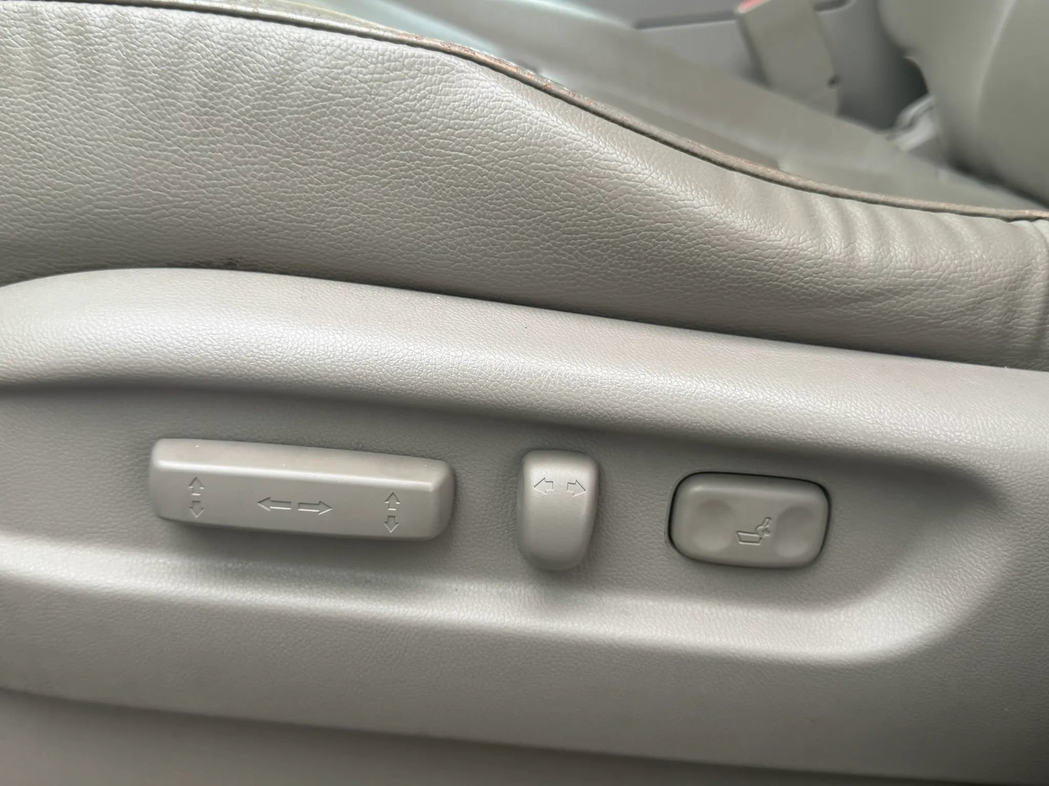 Used 2012 Honda Odyssey EX-L image 25