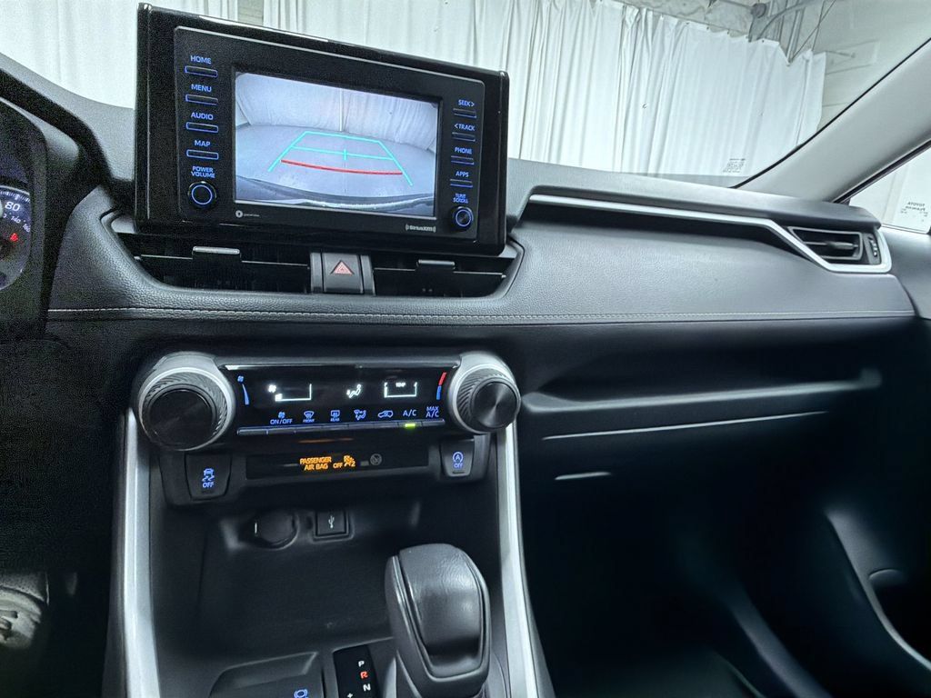 Used 2020 Toyota RAV4 LE w/ All Weather Liner Package AWD/4WD image 22