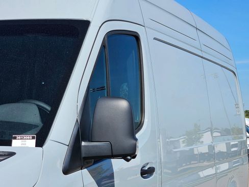 New 2025 Mercedes-Benz Sprinter 2500 image 11