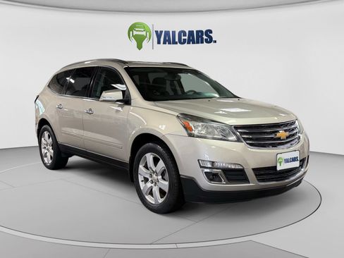 Used 2016 Chevrolet Traverse LT w/ Style and Technology Package FWD image 7