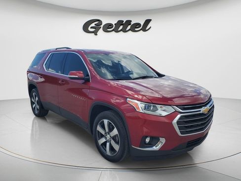 Used 2018 Chevrolet Traverse LT w/ LPO, Floor Liner Package FWD image 3
