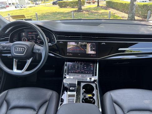 Used 2023 Audi Q7 2.0T Premium Plus w/ Premium Plus Package AWD/4WD image 33