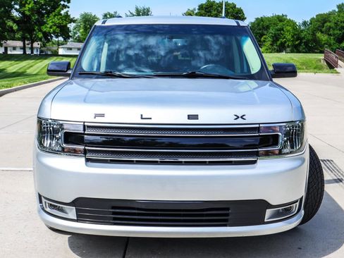 Used 2019 Ford Flex SEL w/ Equipment Group 202A AWD/4WD image 16