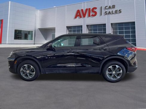 Used 2025 Chevrolet Blazer LT FWD image 18