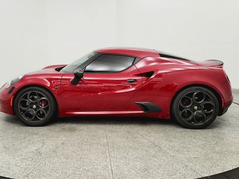 Used 2015 Alfa Romeo 4C Launch Edition w/ Convenience Group RWD image 2