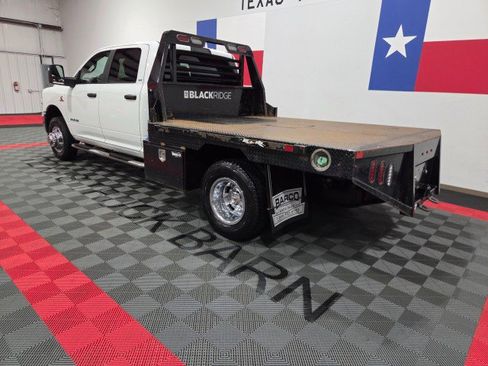 Used 2024 RAM 3500 SLT w/ Quick Order Package 2YG SLT AWD/4WD image 5