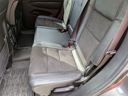 Used 2021 Jeep Grand Cherokee Laredo X AWD/4WD image 25
