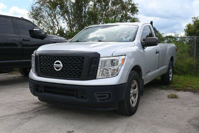Used 2018 Nissan Titan S RWD image 5