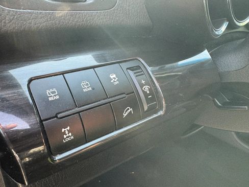 Used 2011 Kia Sorento LX image 22