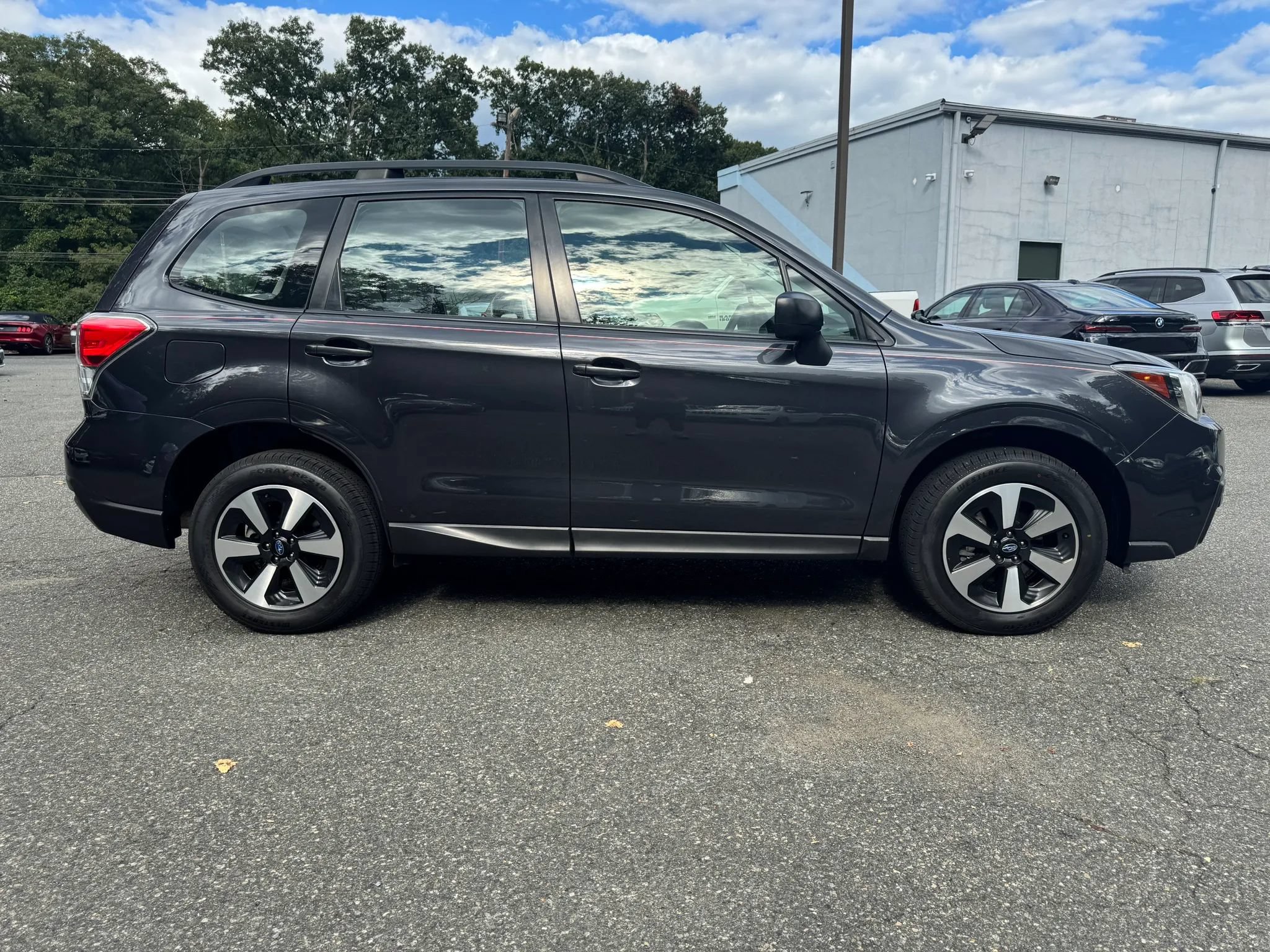 Used 2018 Subaru Forester 2.5i w/ Alloy Wheel Package AWD/4WD image 6
