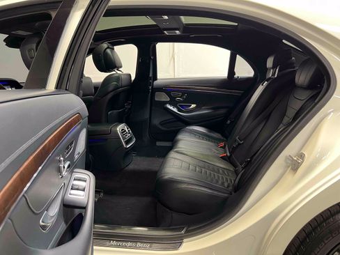 Used 2014 Mercedes-Benz S 550 Sedan image 30
