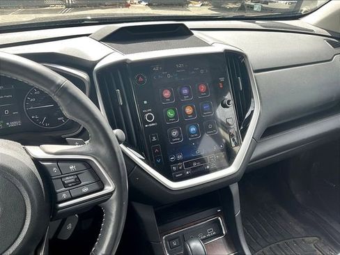 Used 2024 Subaru Ascent Touring image 8