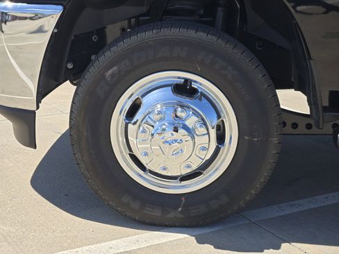 New 2026 RAM 3500 Tradesman image 9