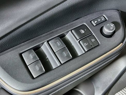 Certified 2023 Toyota Crown Platinum AWD/4WD image 16