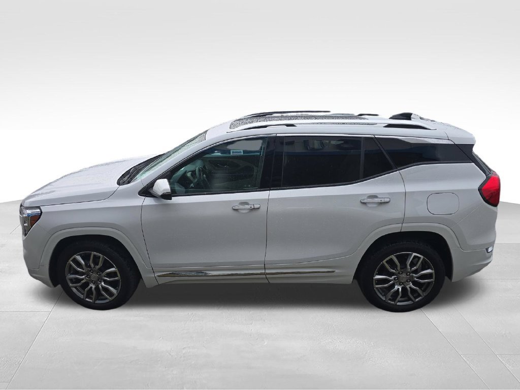 Used 2023 GMC Terrain Denali AWD/4WD image 9