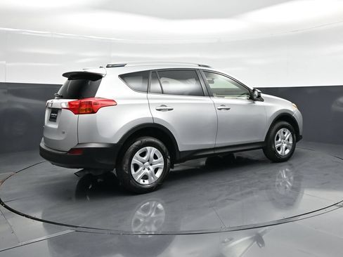 Used 2013 Toyota RAV4 LE FWD image 24