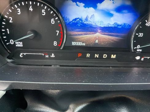 Used 2020 Ford Explorer XLT w/ Equipment Group 202A RWD image 7