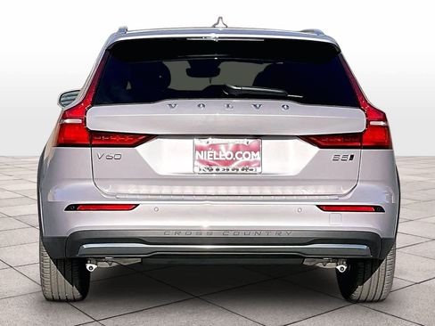 New 2026 Volvo V60 B5 Cross Country Plus w/ Climate Package image 6