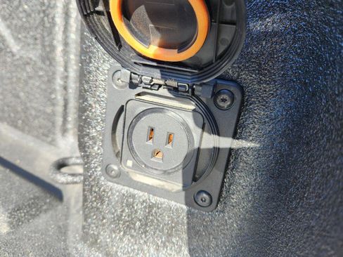 Used 2021 Chevrolet Silverado 2500 High Country image 21