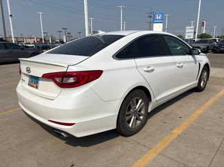 Used 2015 Hyundai Sonata SE FWD video 3
