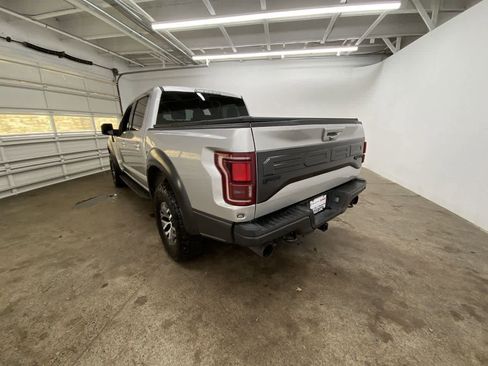Used 2018 Ford F150 Raptor w/ Equipment Group 802A Luxury image 4