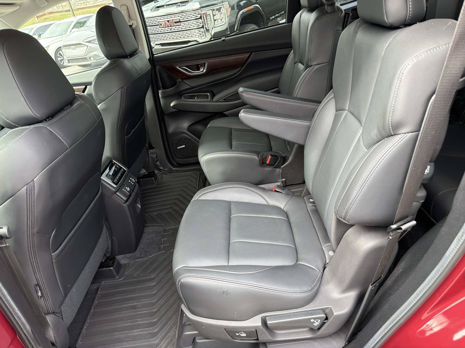 Used 2025 Subaru Ascent Touring w/ Popular Package #1 AWD/4WD image 21