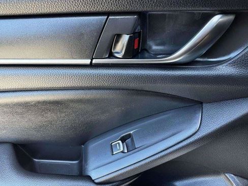 Used 2020 Honda Accord Sport image 33
