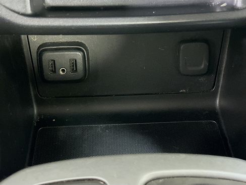 Used 2019 Chevrolet Colorado LT image 25