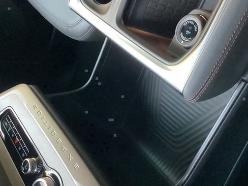 New 2025 Ford Expedition Active image 74