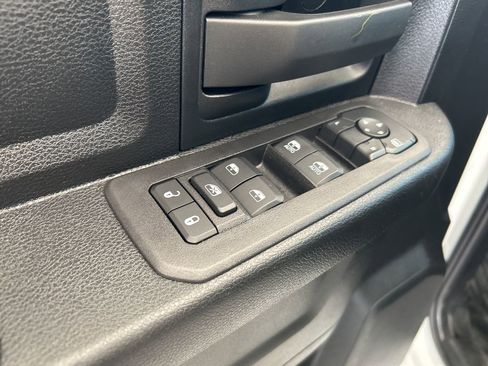 Used 2025 RAM 3500 Tradesman w/ Chrome Appearance Group image 31