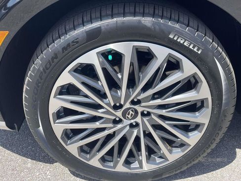 New 2026 Hyundai Palisade Calligraphy FWD image 5