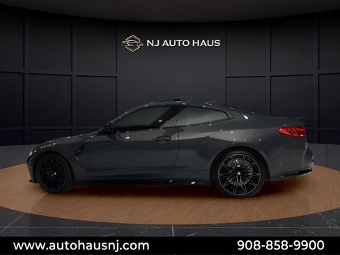 Used 2025 BMW M4 Coupe w/ Executive Package RWD image 5