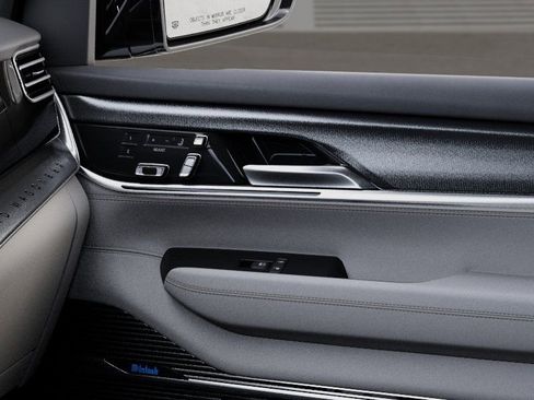 New 2026 Jeep Grand Wagoneer Summit image 25