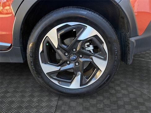 Used 2025 Subaru Crosstrek 2.5i Limited w/ Crosstrek Mirror Package image 9