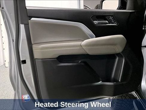 Used 2024 Chevrolet Colorado ZR2 w/ ZR2 Convenience Package III AWD/4WD image 29