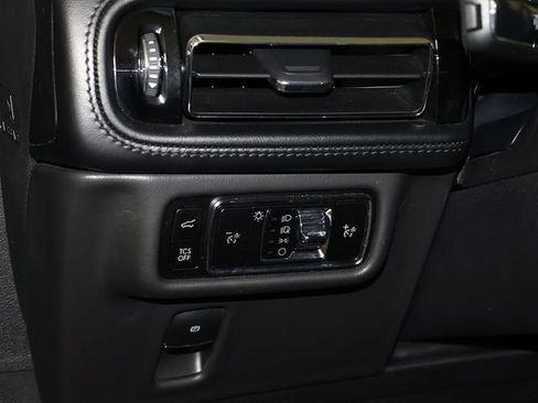 Used 2023 Lincoln Nautilus Reserve w/ Luxury Package AWD/4WD image 26
