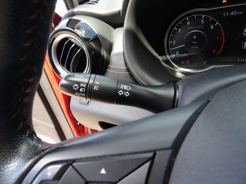 Used 2019 Nissan Kicks SR w/ SR Premium Package FWD image 14