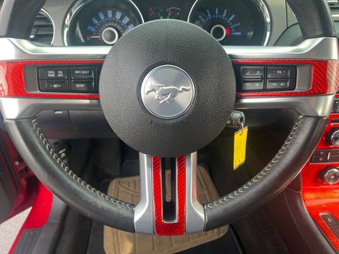 Used 2013 Ford Mustang Coupe image 17