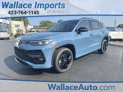 New 2025 Volkswagen Tiguan SE R-Line