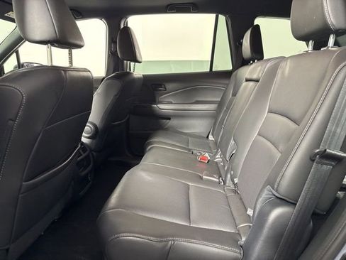 Used 2023 Honda Passport EX-L image 15